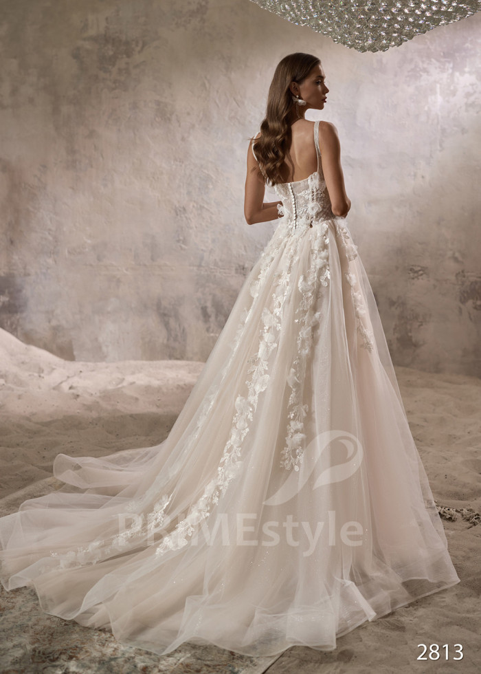 Romantické svadobné šaty na ramienka LC2813