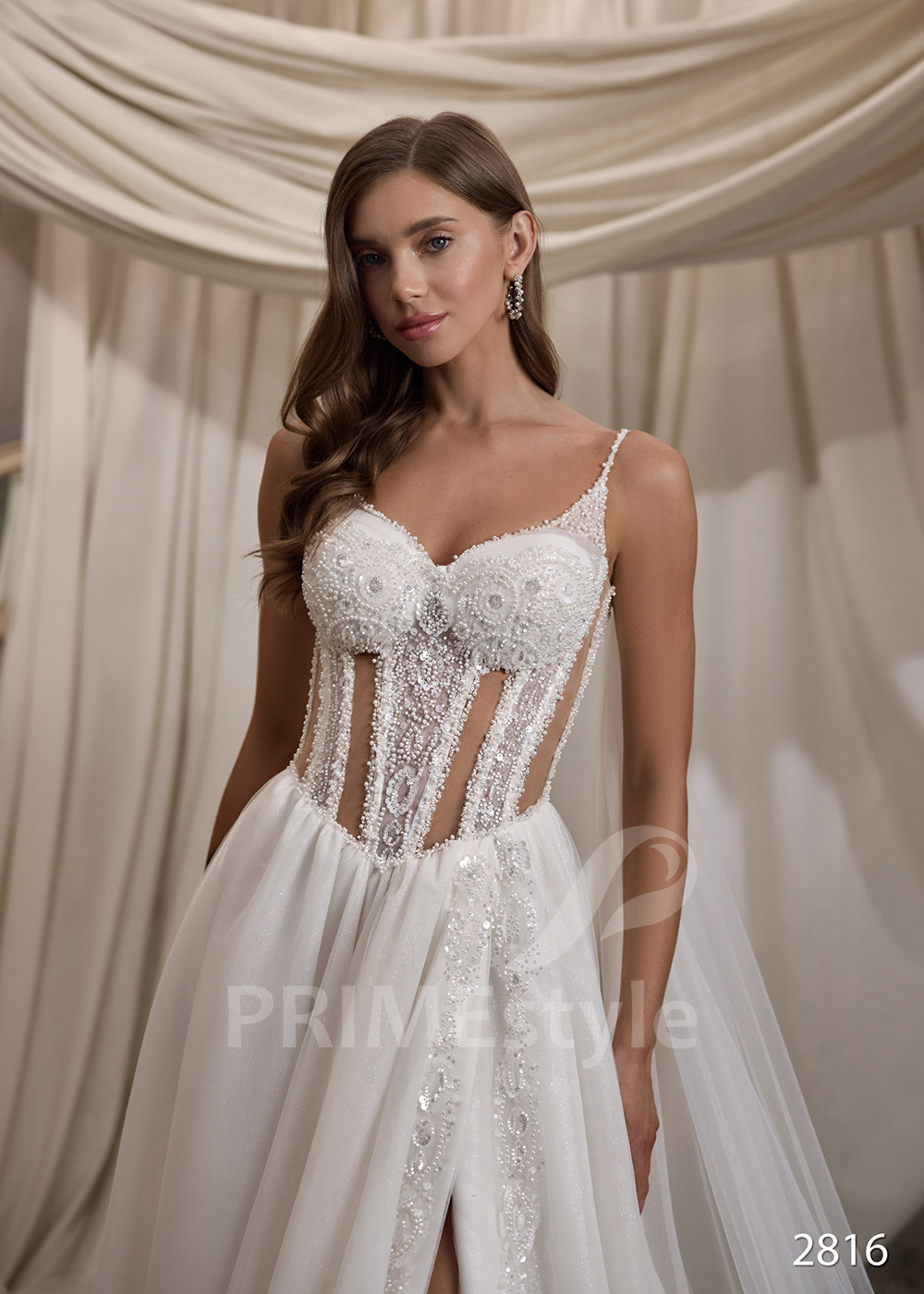 Exkluzívne svadobné šaty na ramienka...