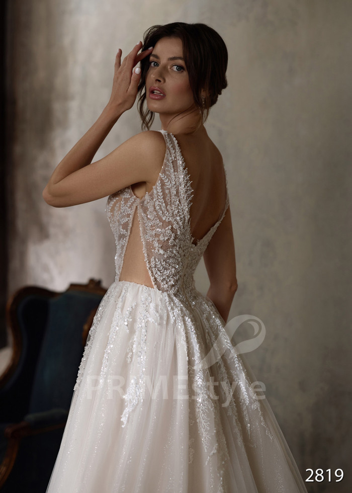 Luxusné čipkované svadobné šaty LC2819