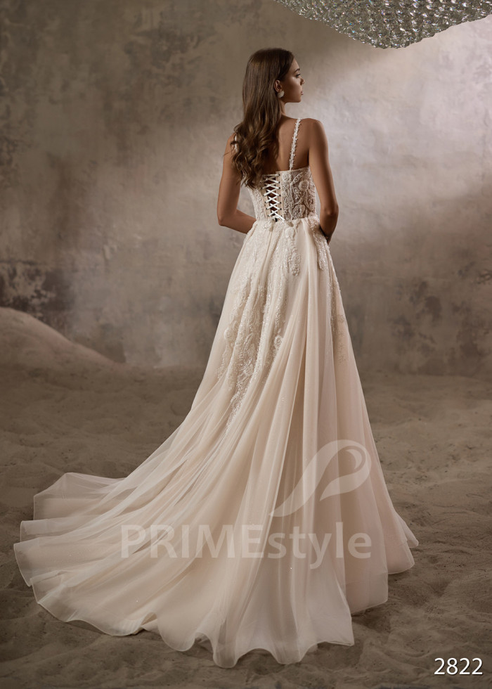 Luxusné svadobné šaty s padnutými ramienkami LC2822