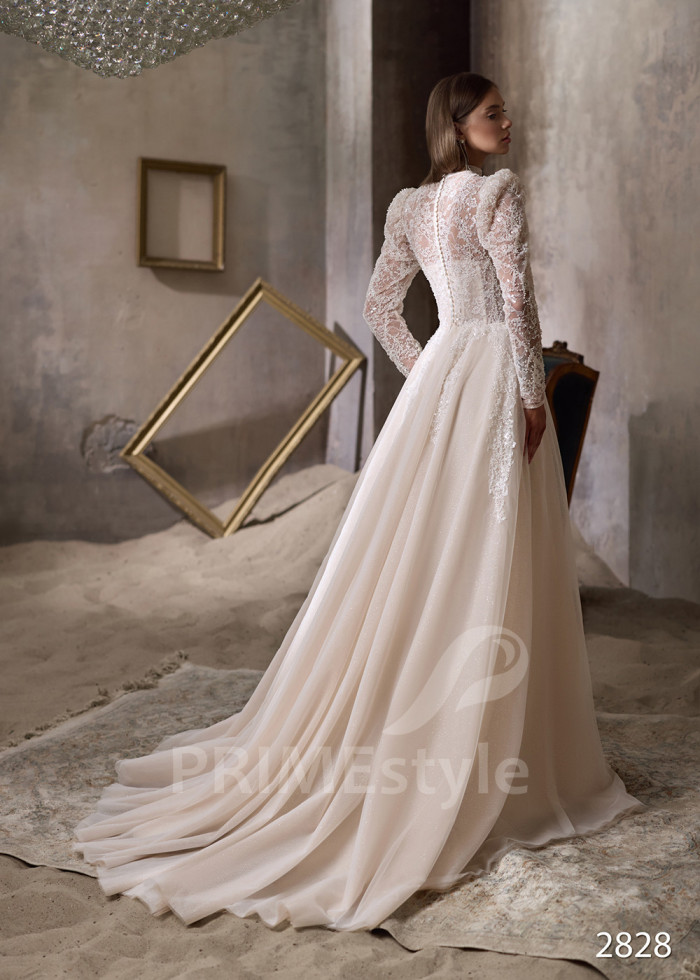 Elegantné čipkované svadobné šaty LC2828