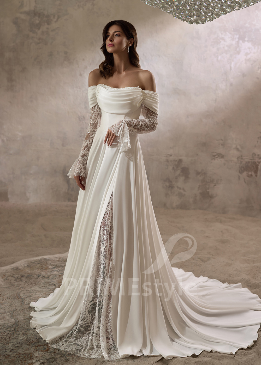 Extravagantné svadobné šaty s padnutými ramienkami LC2833
