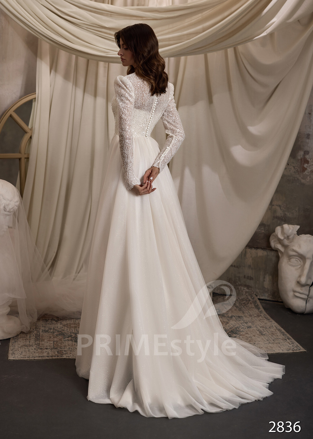 Elegantné svadobné šaty pre staršie...