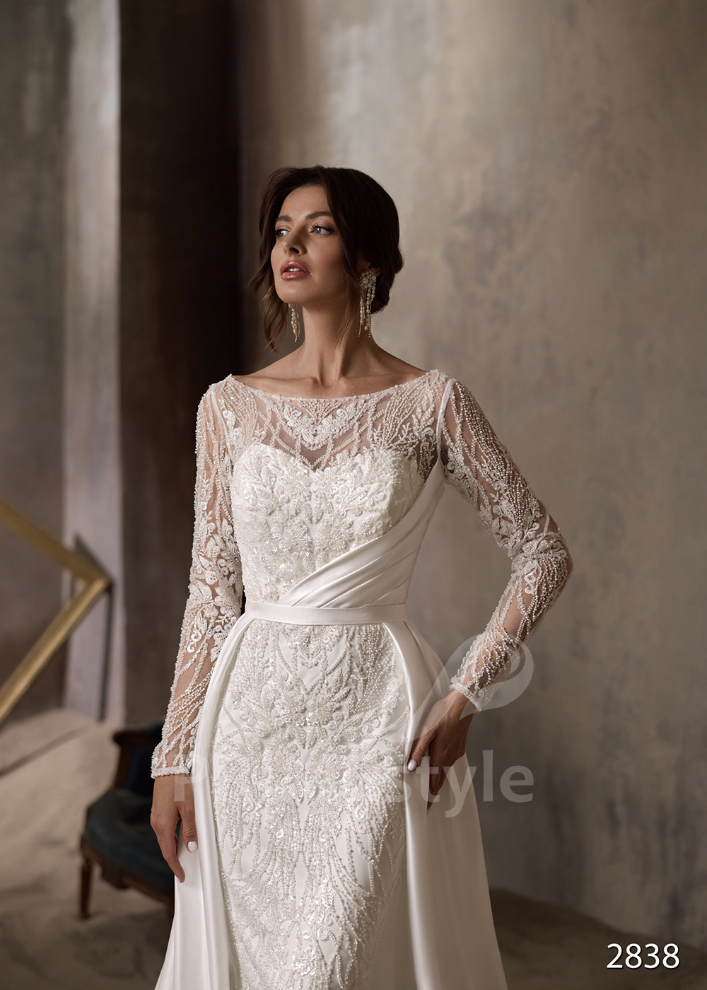 Luxusné svadobné šaty s odopínateľnou...