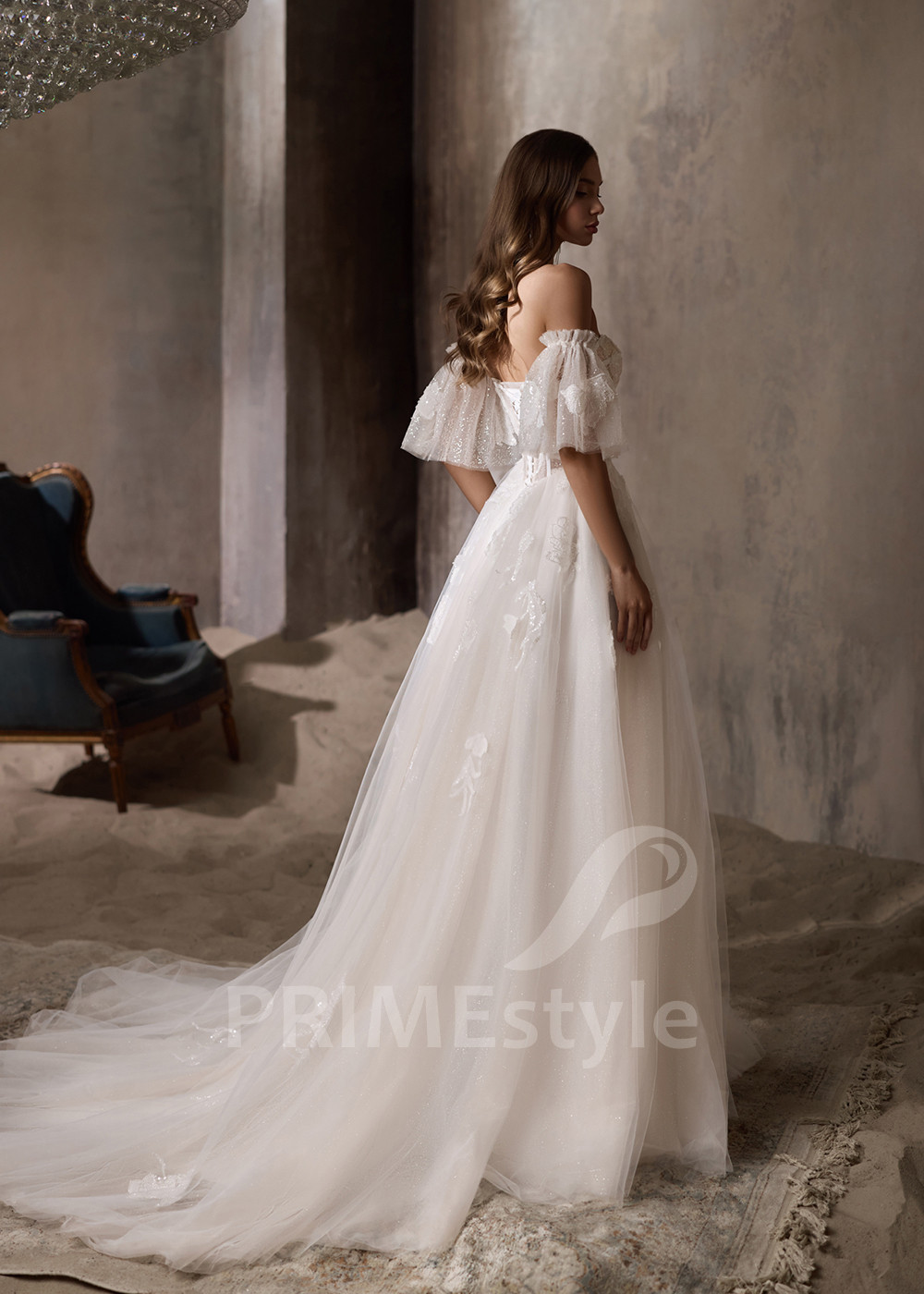 Moderné čipkované svadobné šaty LC2840